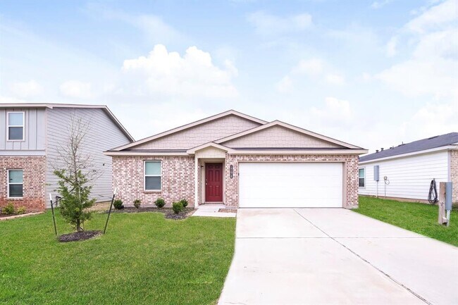 Building Photo - 15678 Briar Forest Dr