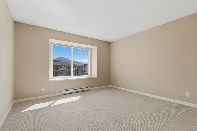 Building Photo - 7556-7556 Topaz Dr