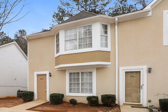 Building Photo - 3067 Fields Dr