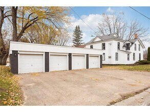 Building Photo - 438 3rd Ave E