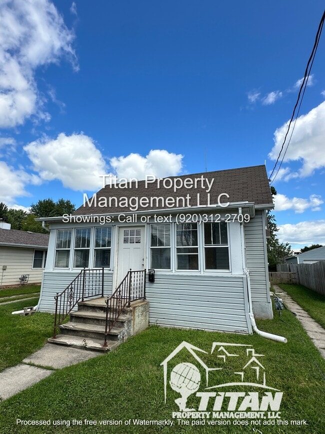 Building Photo - 617 Milwaukee St