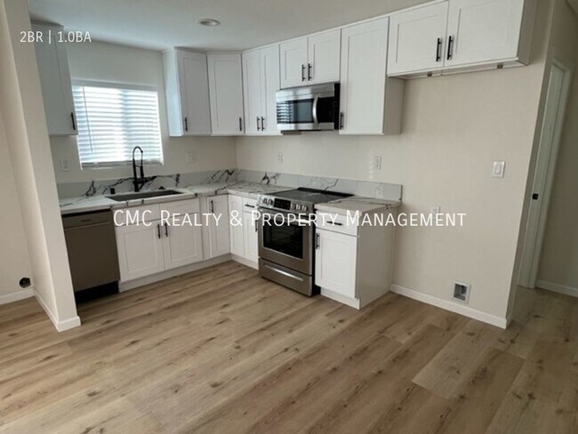 Foto del edificio - NEW CONSTRUCTION:  2 bed/ 1 bath w/ AC and...