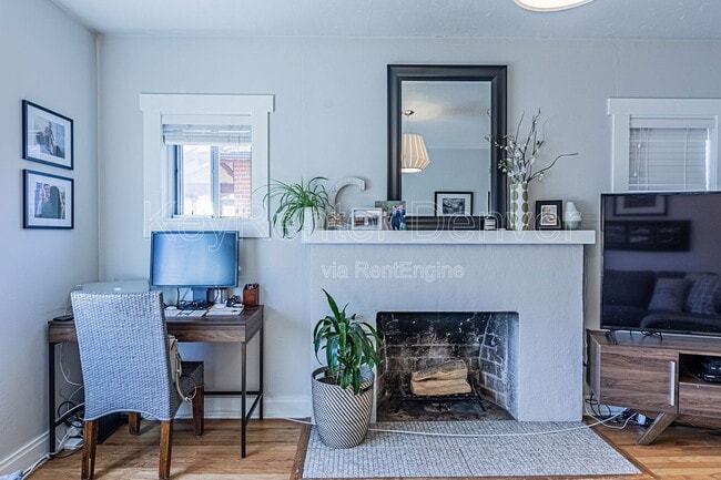 Building Photo - 555 Harrison St