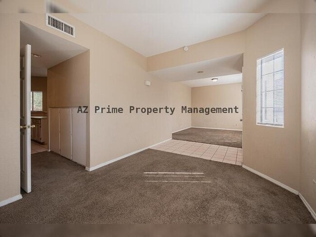 Building Photo - 2050 W RONALD RD, PHOENIX AZ