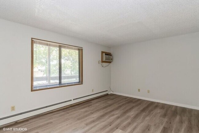 Building Photo - $995 | 2 Bedroom, 1 Bathroom Apartment | No Pets | Available for August 1st, 2026 Move In!