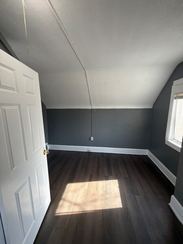 Foto del edificio - 644 Thomas Ave W