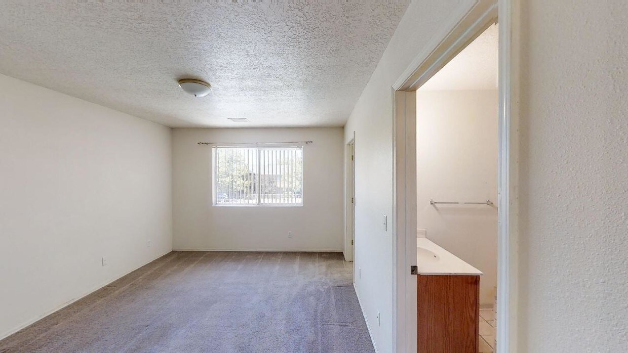 Foto del edificio - 924 Valencia Dr SE