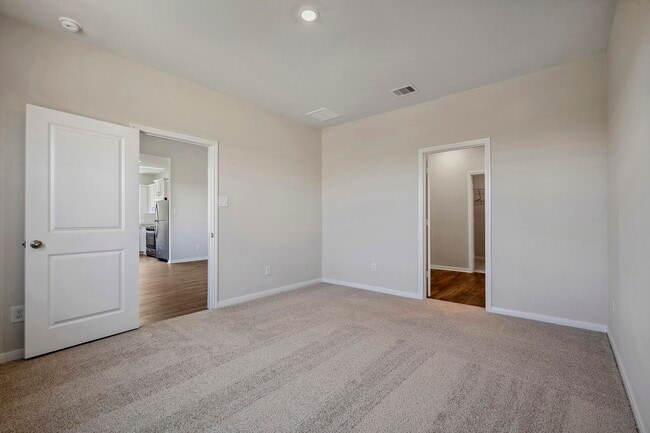 Building Photo - 10399 Red Cardinal Dr