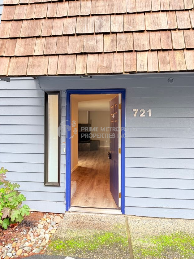 Building Photo - 721 141st Ln SE