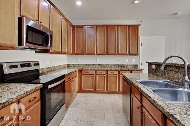 Building Photo - 1348 S Loback Ln