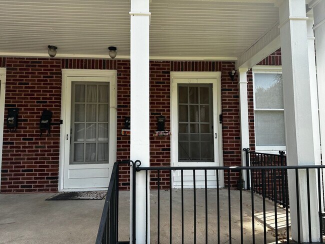 Foto del edificio - 547 Wilkinson St