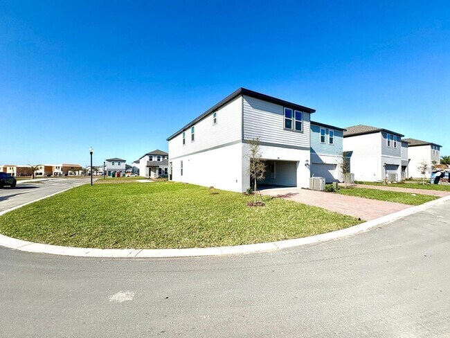 Foto del edificio - 5014 Railroad Vine Aly