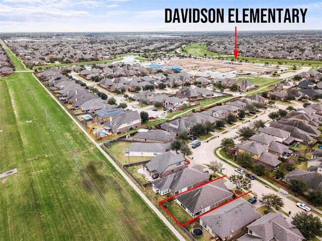 Building Photo - 4014 Calaway Oaks Ln
