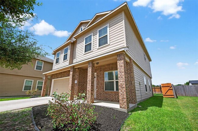 Foto del edificio - 3843 Briar Water Ct