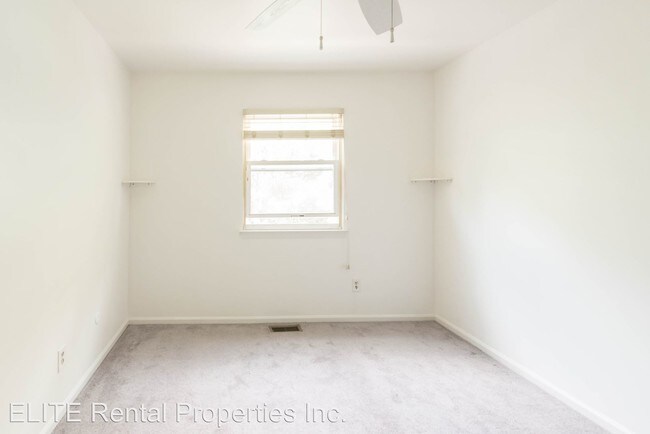 Building Photo - 306 Christopher Pl