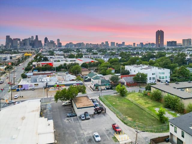 Foto del edificio - 1715 Bennett Ave