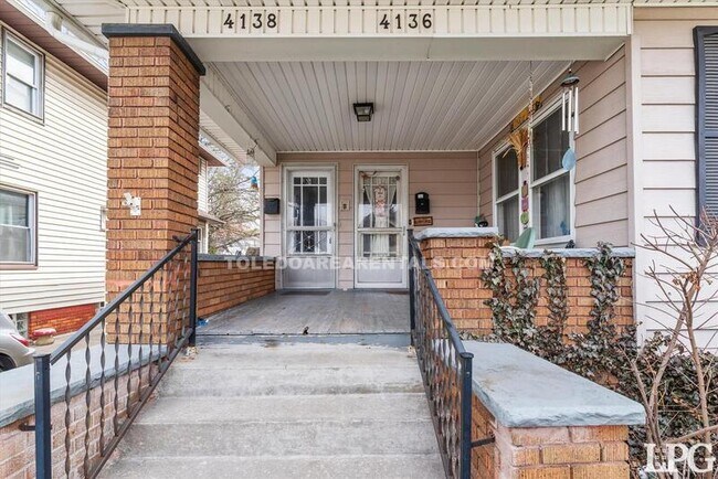 Foto del edificio - 4138 N Lockwood Ave