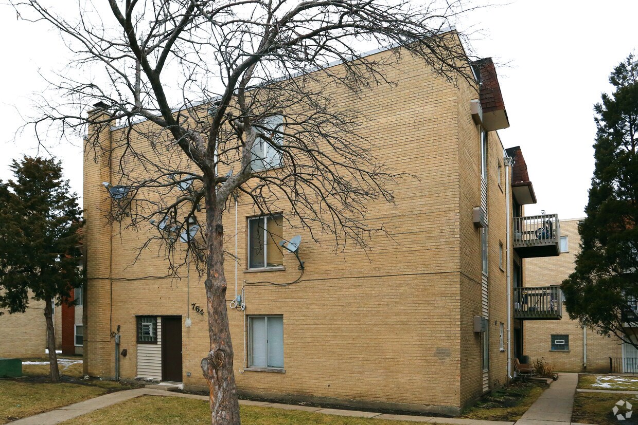 Building Photo - 764 Piper Ln