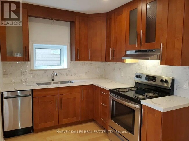 Photo du bâtiment - 679 Vaughan Rd