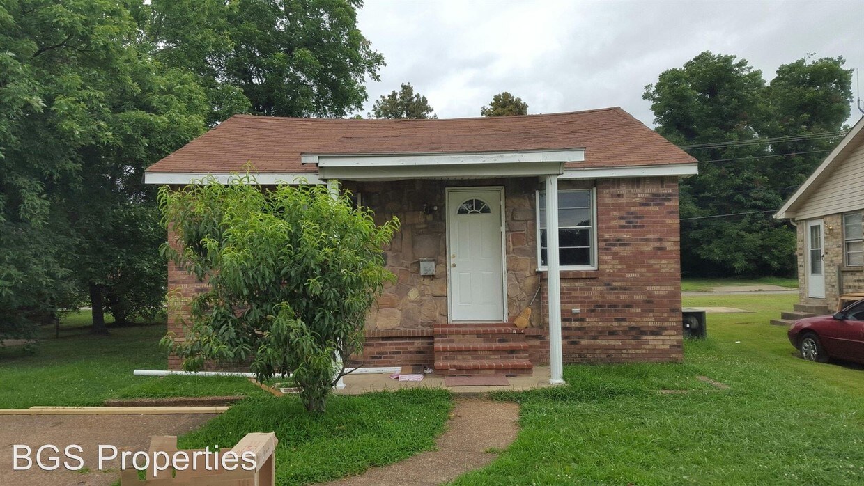 1086 Wabash Cir, Dyersburg, TN 38024 House Rental in Dyersburg, TN