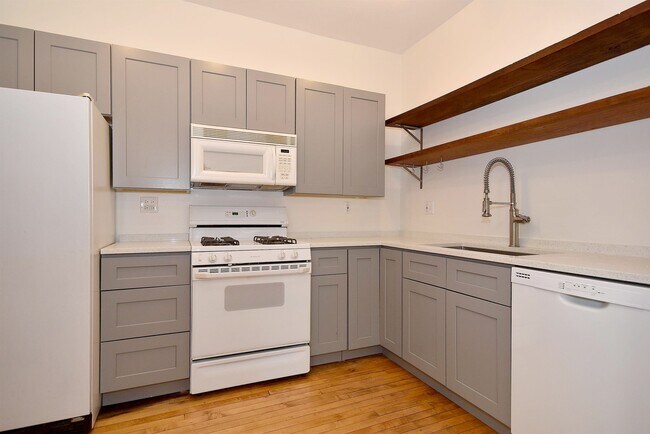Foto del edificio - 324 S Ridgeland Ave