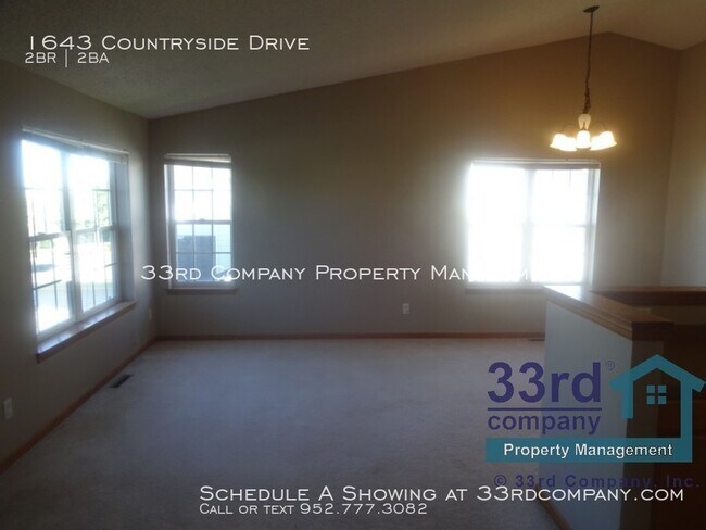 Building Photo - Fantastic 2 Bedroom/2 Bath Townhome in Sha...