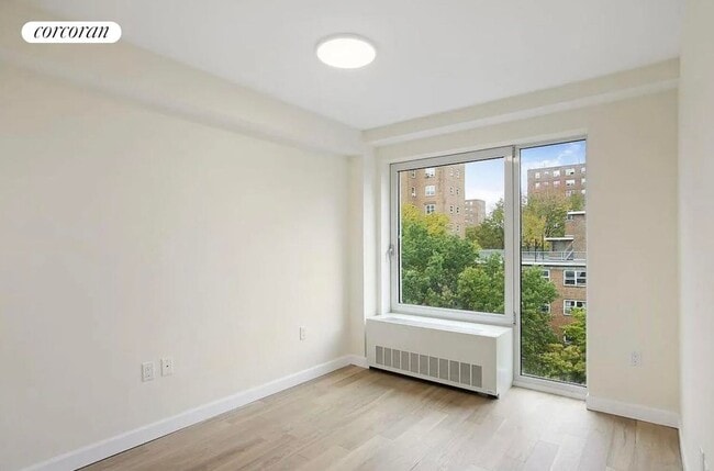 Building Photo - 111 E 115th St