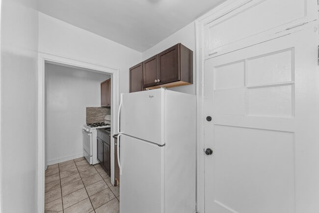 Foto del edificio - 1361 W Estes Ave