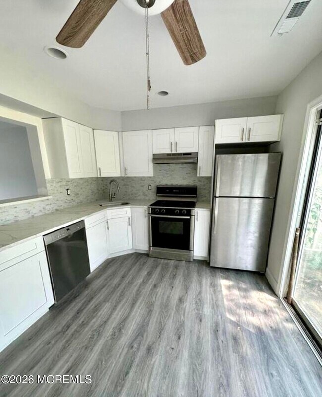 Building Photo - 709 Lady Slipper Ct