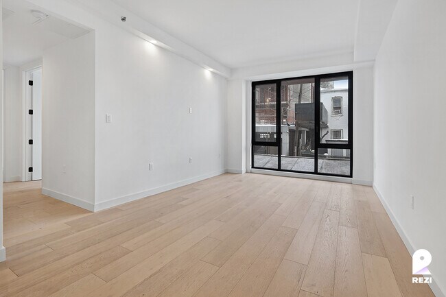 Foto del edificio - 148-37 88th Ave