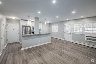 2BR, 1BA - 732SF - Dining Room - Renaissance Hills