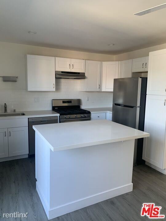 Foto del edificio - 4 br, 2 bath House - 915 Broadway St Apt 3