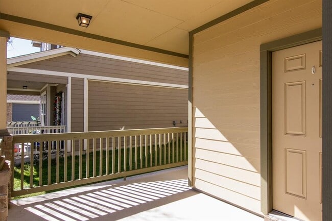 Building Photo - 18310 Mammoth Cave Blvd