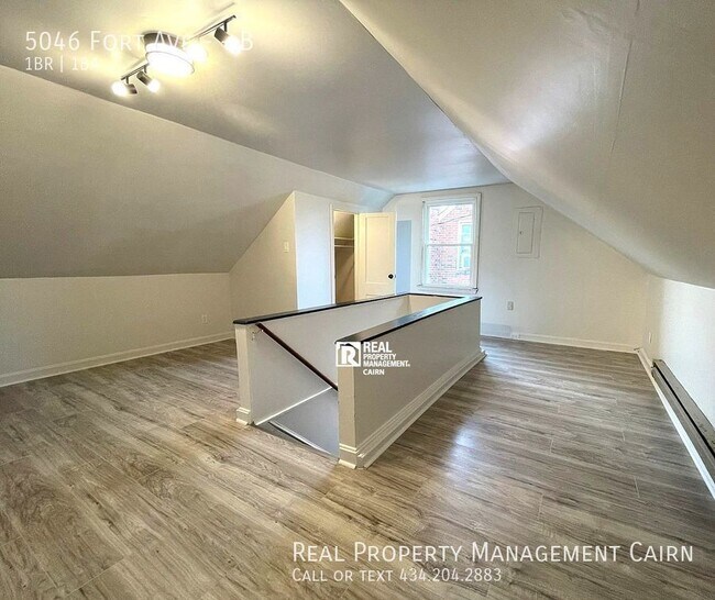 Building Photo - Newly Updated Studio Apartment