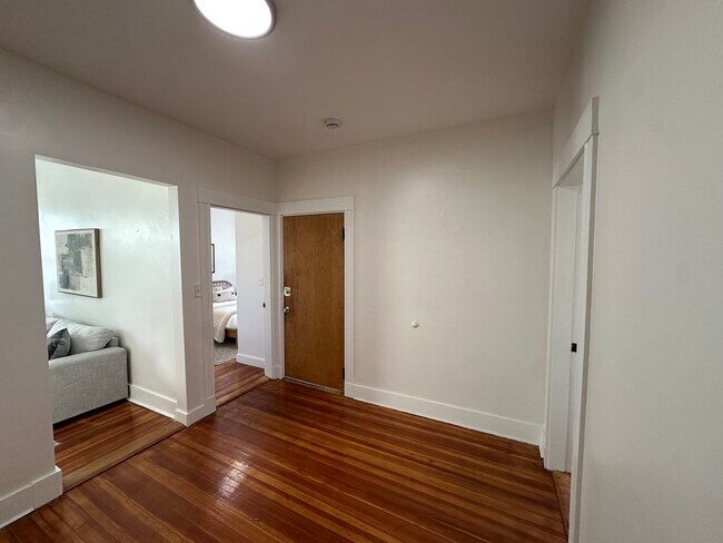 Foto del edificio - 349 Adams St