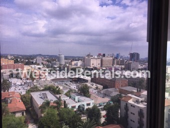 Foto principal - 1850 Whitley Ave