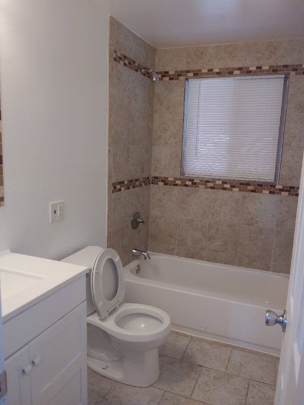 Building Photo - 1300 S Beach Ct