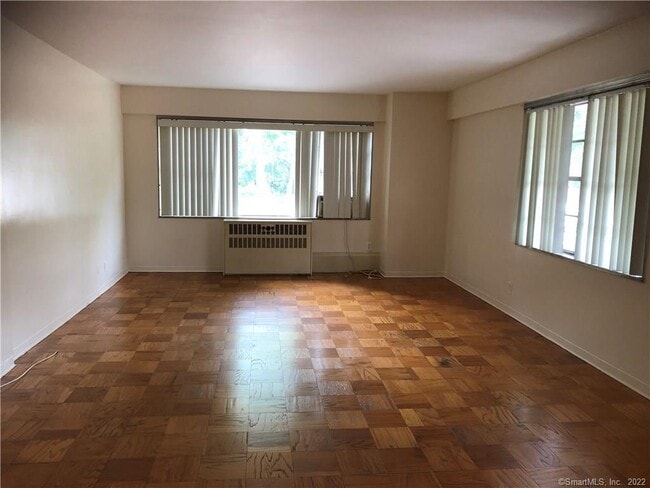 Building Photo - 80 Cartright St