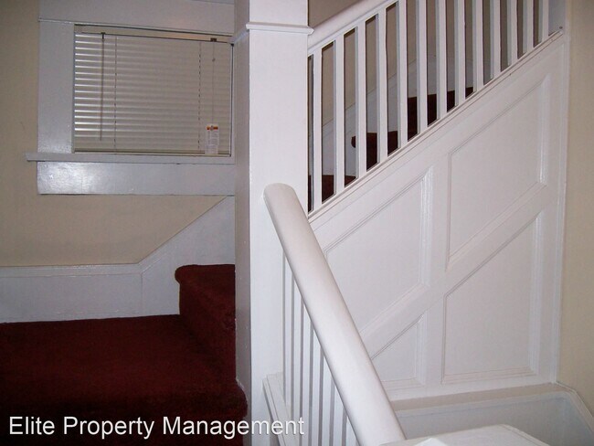 Building Photo - 4 br, 2 bath House - 327 NW 13th St