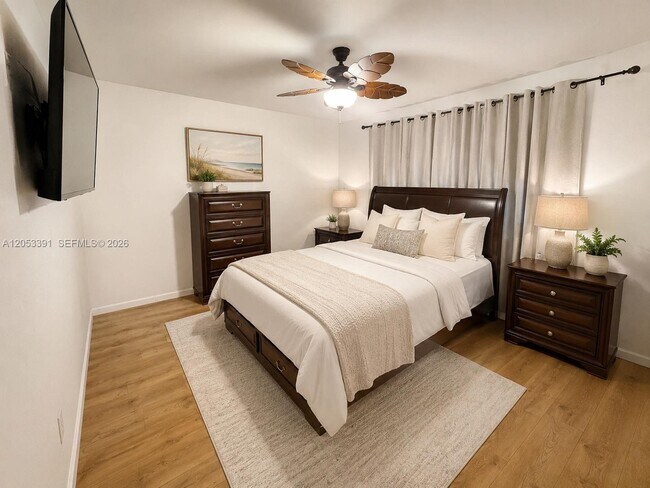 Foto del edificio - 9821 W Elm Ln