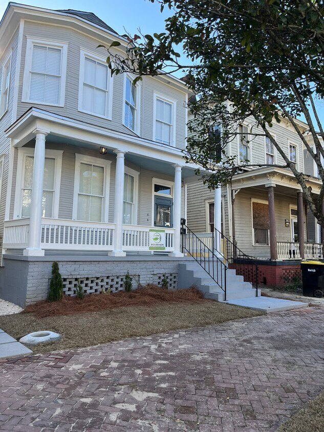 213 W 39th St Unit 1, Savannah, GA 31401 Room for Rent in Savannah