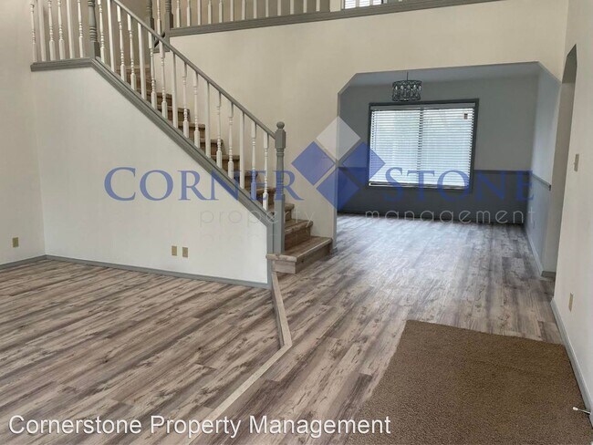 Foto del edificio - 4 br, 3 bath House - 3308 S. Ashbury Pl.