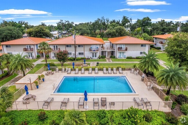 Main grounds - 2100 W Beach Dr