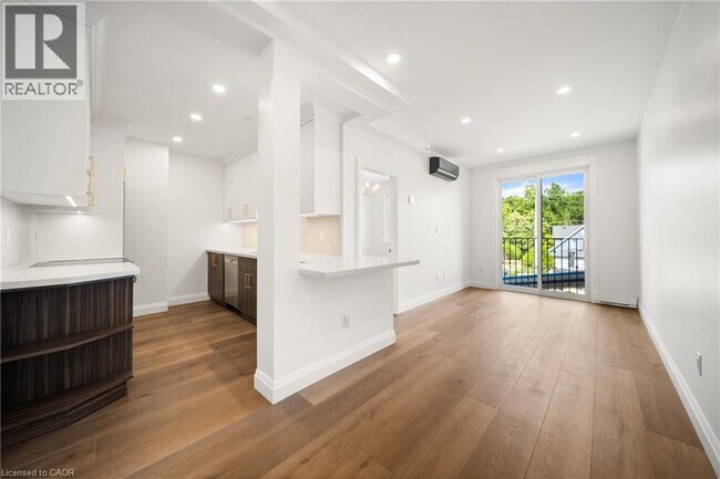 Photo du bâtiment - 153 Main St E