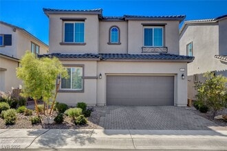 Building Photo - 871 Benning St