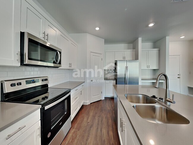 Foto del edificio - 17148 W Townley Ave