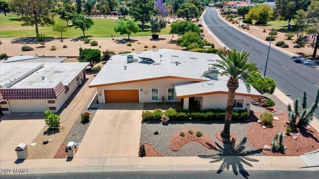 Building Photo - 10653 W Welk Dr