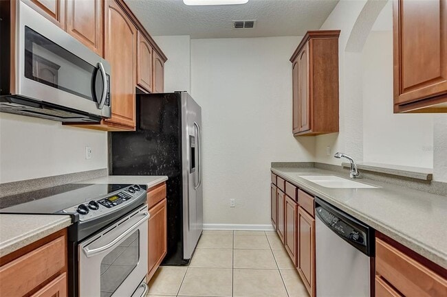 Building Photo - 8296 Portofino Dr