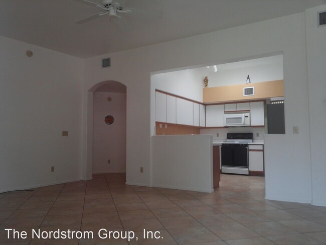 Building Photo - 3 br, 2 bath House - 949 W Fox Ridge Lane