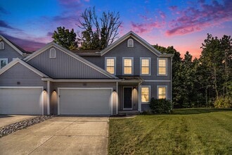Building Photo - 1048 Broken Ridge Dr